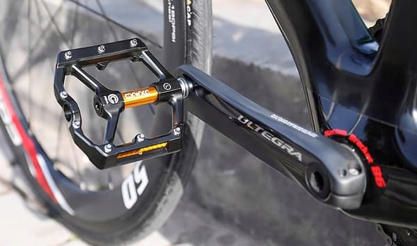 CXWXC Aluminiumplattformscykelpedaler med reflektorstift, svarta