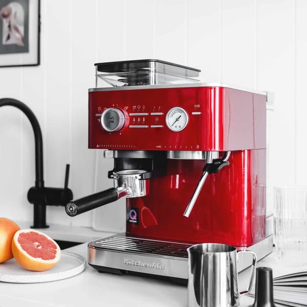 KitchenAid-puoliautomaattinen kahvinkeitin KitchenAid-väri: karamellinpunainen