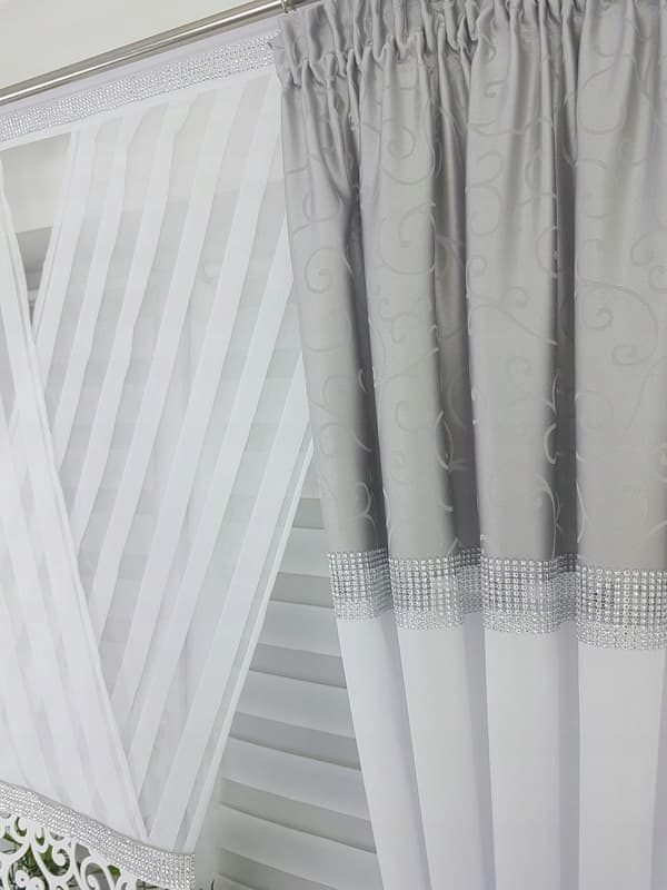 Färdig gardin dekorationsset med panel grå