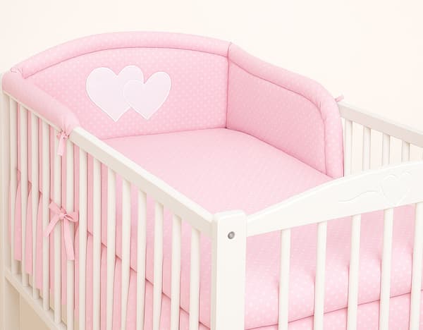 Universal sengekant til trin - Hjerter prikker på pink