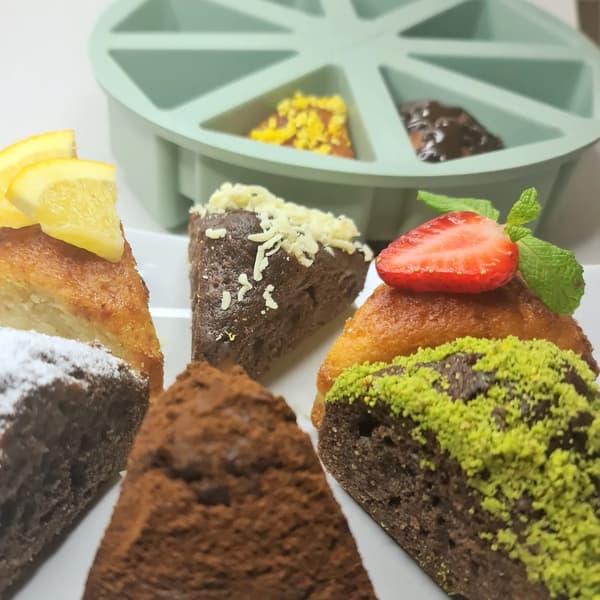 Silikone bageform til mini cupcakes, 8 stk. MinikOiOi Grøn