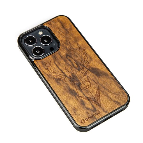 Träskal till iPhone 13 Pro IMBUIA DEER