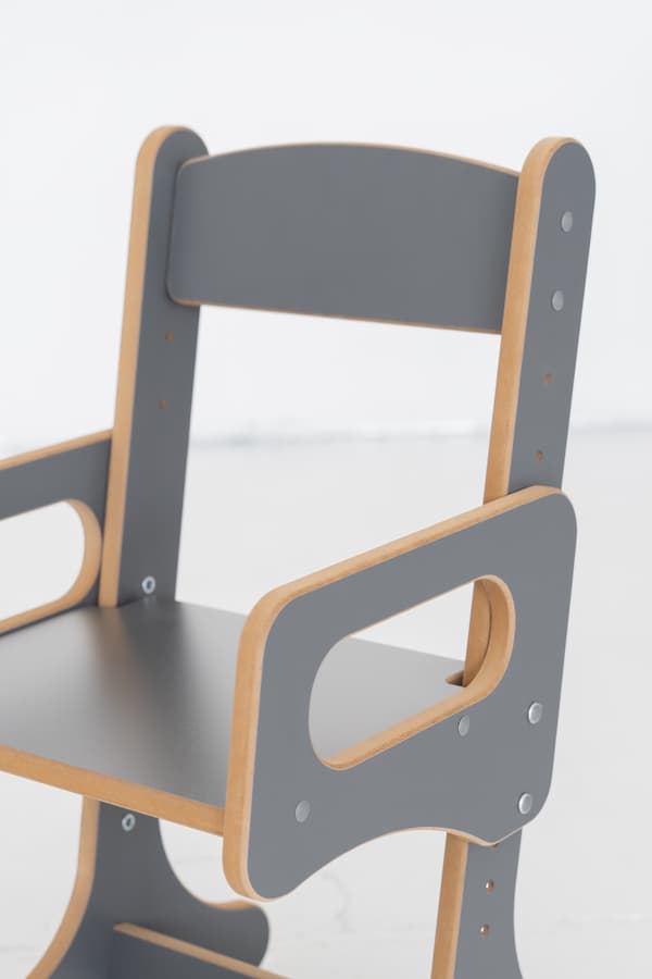 JUSTERBART skrivebord og stol - Grå