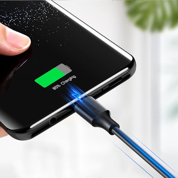 USB - USB-C Pikalataus 3.0 3A Sovitinkaapeli 0,25 m Musta