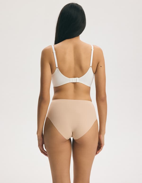 Q1.12 SPACER Esotiq vadderad bh | creme 80D