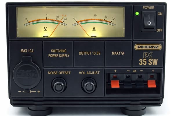 Jetfon PC-35 SW 35A virtalähde, stabiloitu, reguloitu 13,8 V DC, analoginen