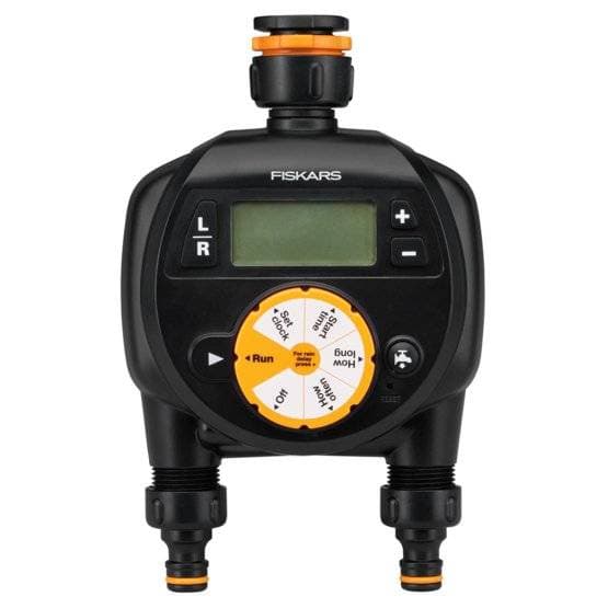 Fiskars Dubbel Bevattningsregulator 1054792 För två slangar Programmering av bevattning Vattenbesparing Universal