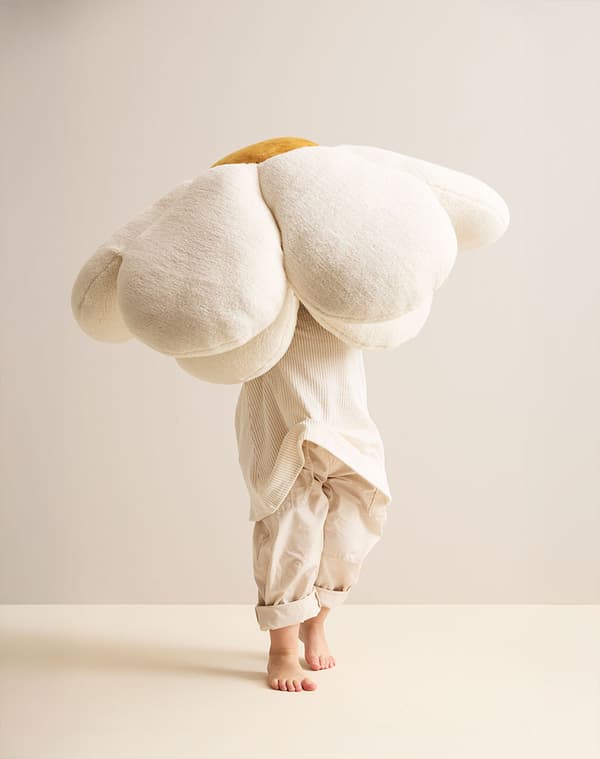 Kid's Concept - Blommig Golvkudde, Vit