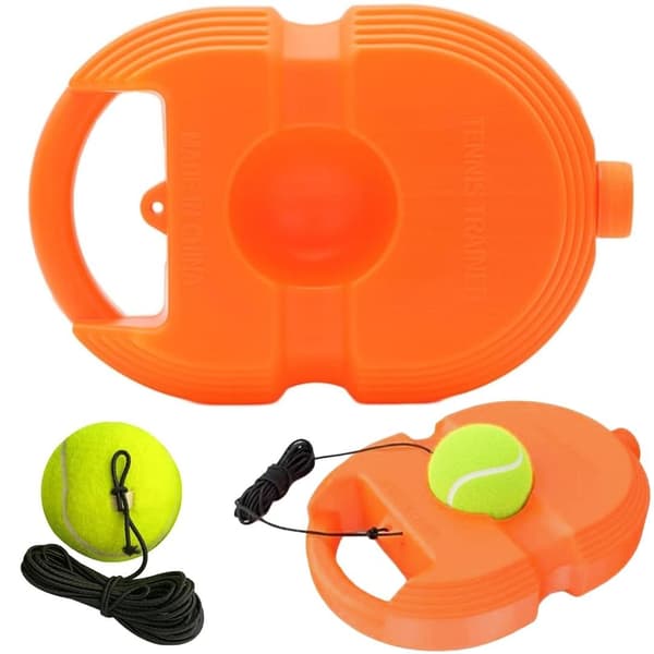 Tennispallo narussa ja pohjassa