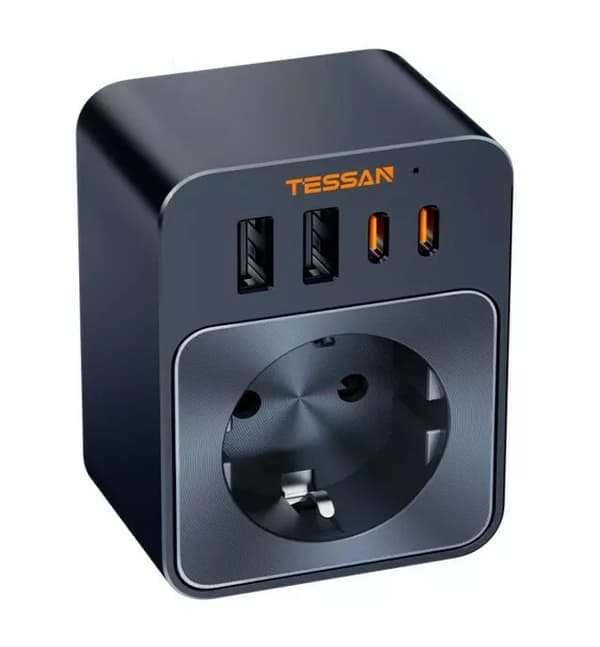 Pistorasia USB-laturilla