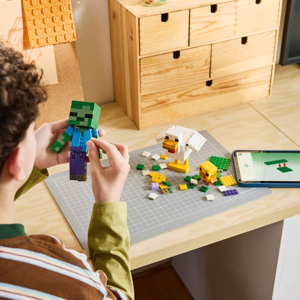 LEGO Minecraft Kyllingerytter 344-delt sæt (21582)