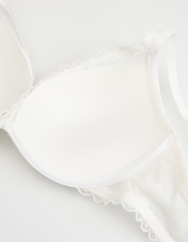 Härlig Cherry Bloovii Push-Up-BH | Kräm 75B