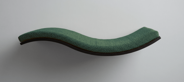 Puinen kissahylly Wave 95cm Oikea Pullonvihreä
