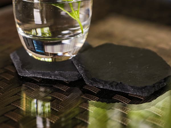 Set med 4 stenbrickor - Hexagonal, Marocko (CARMANI)