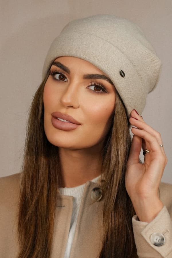 Damull vintermössa ljusbeige cameo-crocus