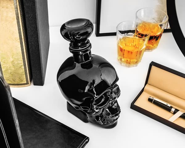 BLACK SKULL karaff 750 ml