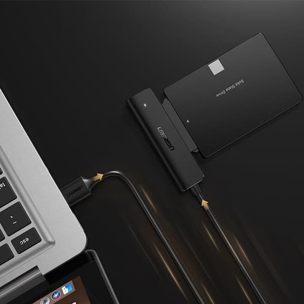 2.5'' SATA III 3.0 - USB HDD SSD -sovitin - musta