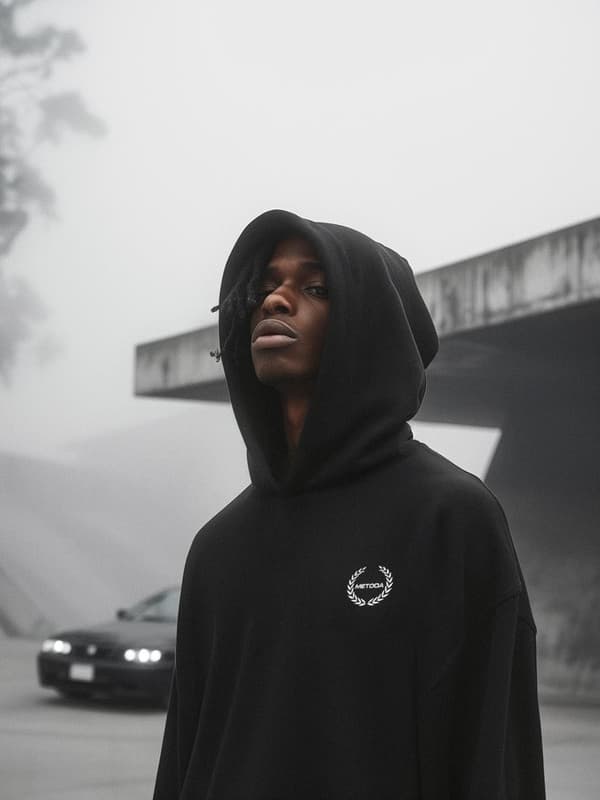 Miesten oversize-huppari musta Method Mini Laurel-logolla M