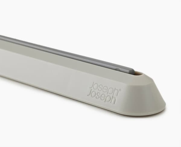 Ordentligt ecru foldbart bøjleskinne / Joseph Joseph