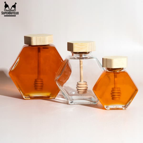 100 ml:n kuusikulmainen purkki kauhalla