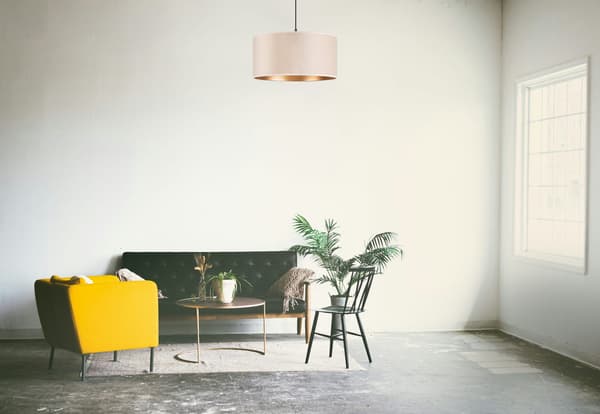 Tornado AD1 lampa, beige-guld sammet