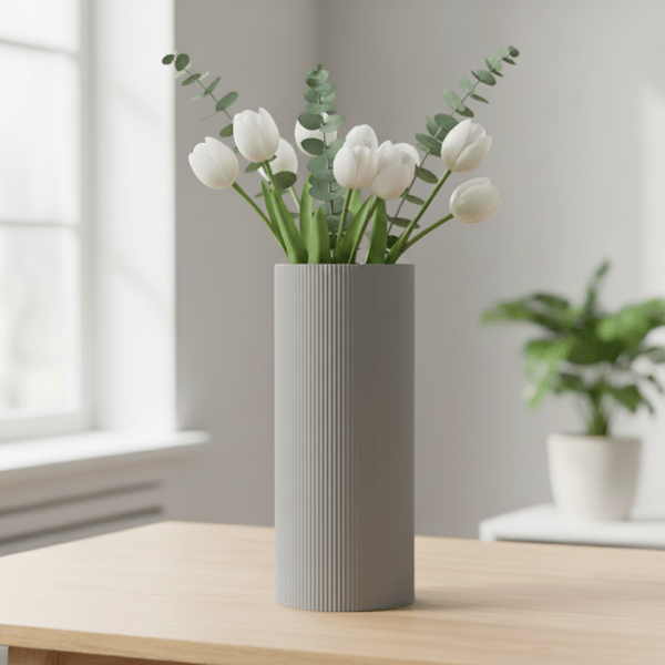 Dekorativ cylindrisk grå vase til blomster, klassisk form, elegant