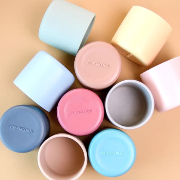 Silikonmugg för barn 180 ml 6m+ MinikOiOi Blå