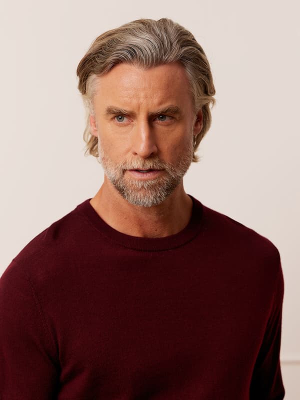 BURGUNDY SWEATER LAUREL M