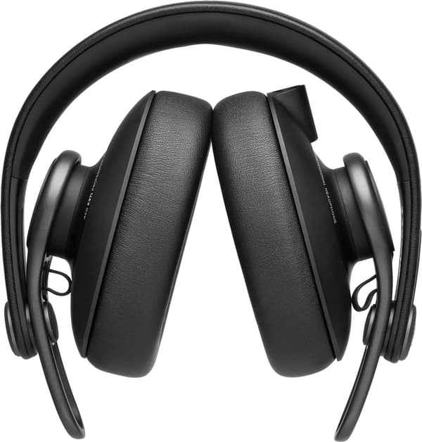 AKG K371 -kuulokkeet