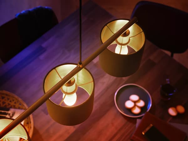 Philips Hue E14 -älylamppu kynttilällä 5,5 W 2 kpl.
