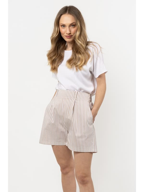 Løse shorts med fold - beige striber M
