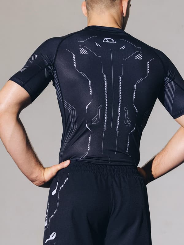MANTO Rashguard Lyhythihainen SHIELD Musta L