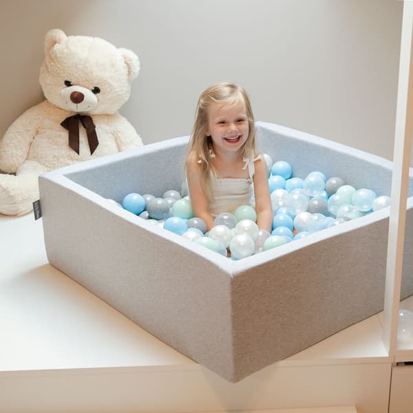 KiddyMoon plastbollar 7 cm pärla 700 leksaksbollar set