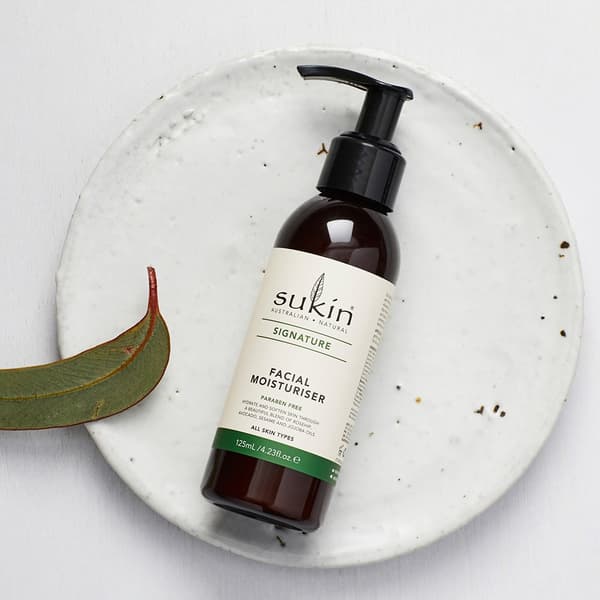 Sukin, Signature, Lätt återfuktande ansiktskräm, 125 ml