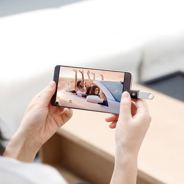USB till USB-C OTG-adapter – svart