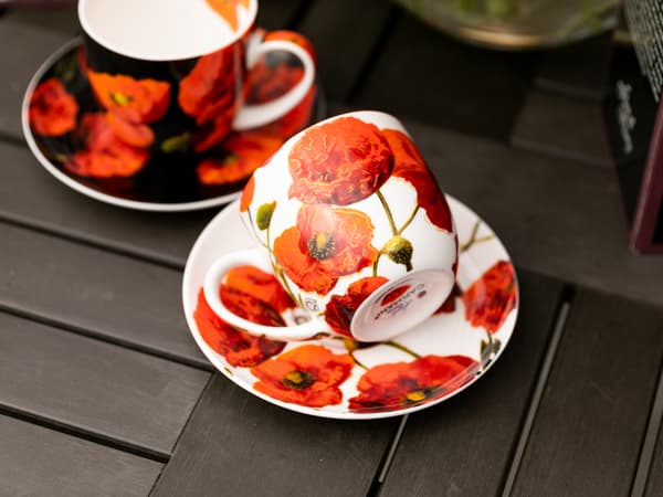 Sæt med 2 kopper og underkopper - Blomsterhistorie (CARMANI)