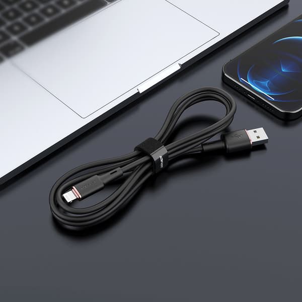 iPhone MFI USB - Lightning -kaapeli 2.4A 1.2m musta