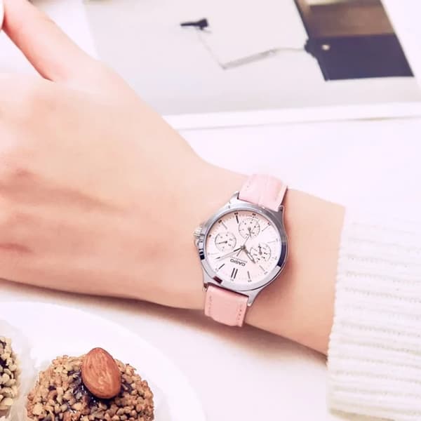 Damklocka CASIO LTP-V300L-4A (zd581b) + Låda