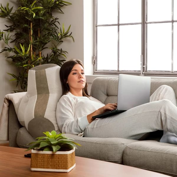 Ergonomisk ryggkudde med vågform