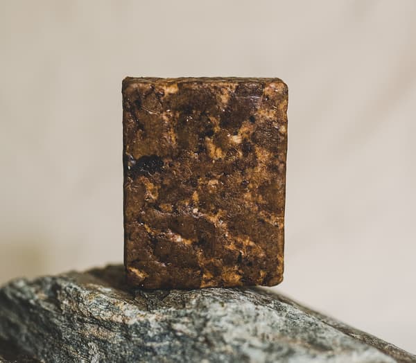Sort sæbe 150 g