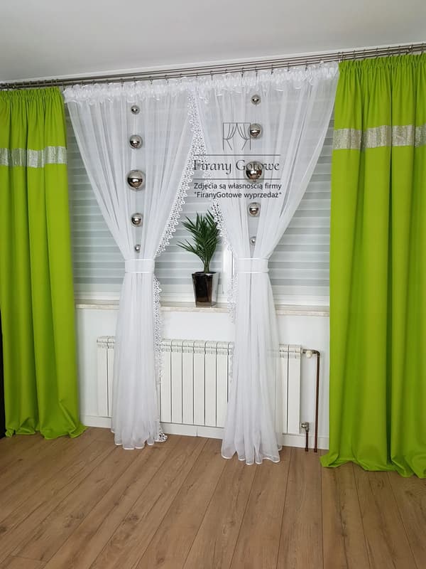 Pitkä verho guipure-pitsillä 600/250cm