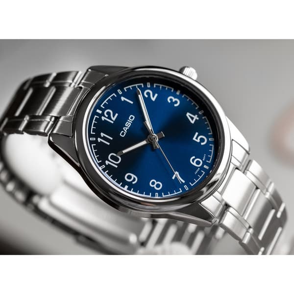 Herrklocka CASIO MTP-V005D-2B4 med låda