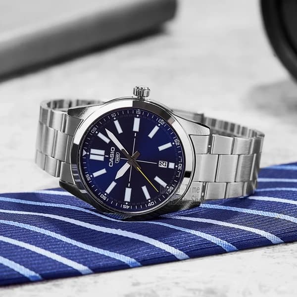 Herrklocka CASIO MTP-VD02D-2E (zd217a) med låda
