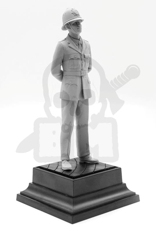 ICM16011 Brittisk polis 1:16