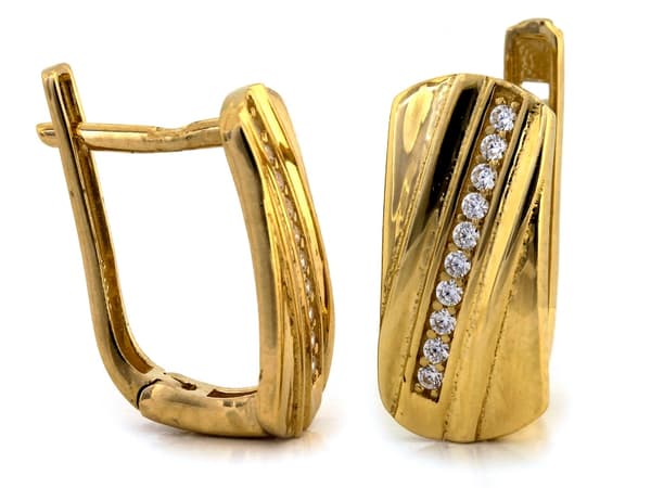 Örhängen i 585 guld, moderna, eleganta och trendiga - present till henne
