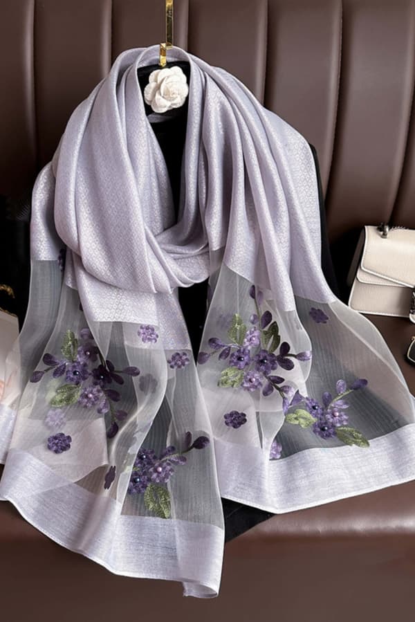 Lavendeltørklæde med broderede blomster 180x70 cm - silke med polyester