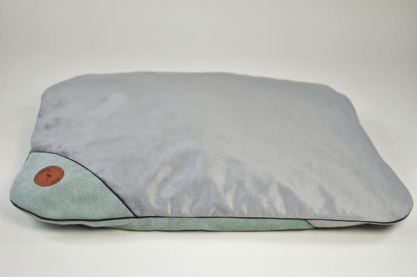 FRIDA kudde silver sammet + mintgrön 85cm x 65cm