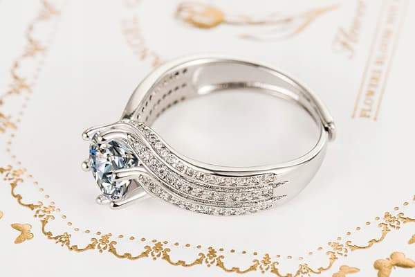 Damring i silver, justerbar, stor kristall, diamantzirkoner