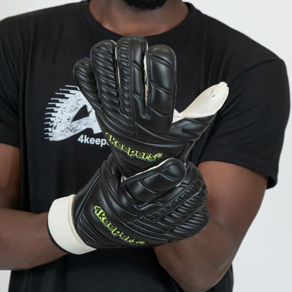 retro 42 sort RF2G | 4KEEPERS målmandshandsker retro 42 sort RF2G 10