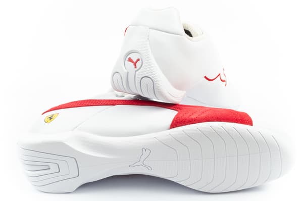 Puma Ferrari Future Cat [308585 02] vuosimallia 43